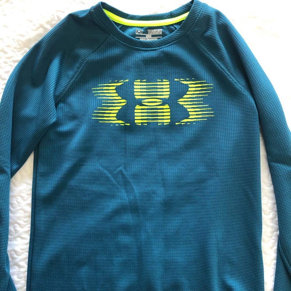 Under Armour Boys long sleeve “dri-wick” shirt.
